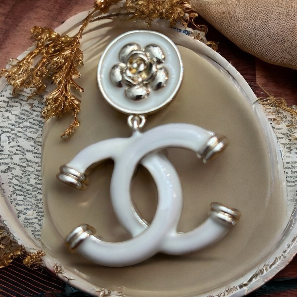 CHANEL Charm